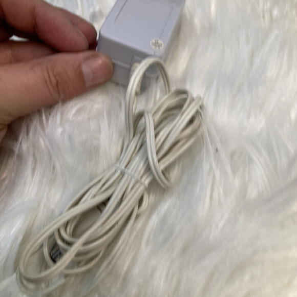 Safety 1st HA28UF-0902CEC Power Supply Adapter for Baby Monitors DC9V 200mA - Picture 2 of 5